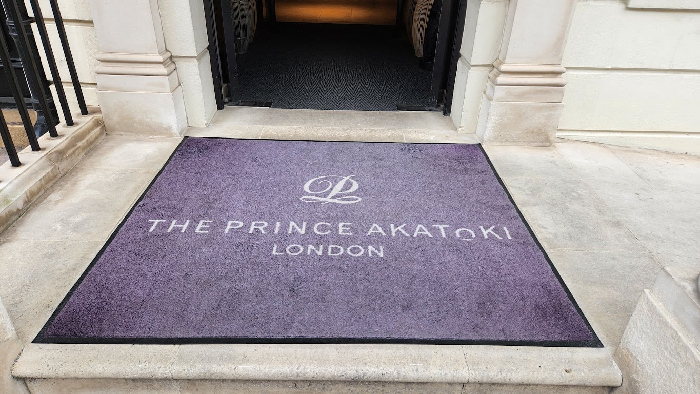 Hotel review Location' - Prince Akatoki London - 0