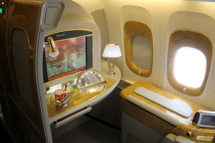 Uppgraderad lounge, populär första klass och bokningskontor i Stockholm City - Vi möter Emirates Sverigechef - Samarbeten, kampanjpriser och ytterligare destinationer i Norden