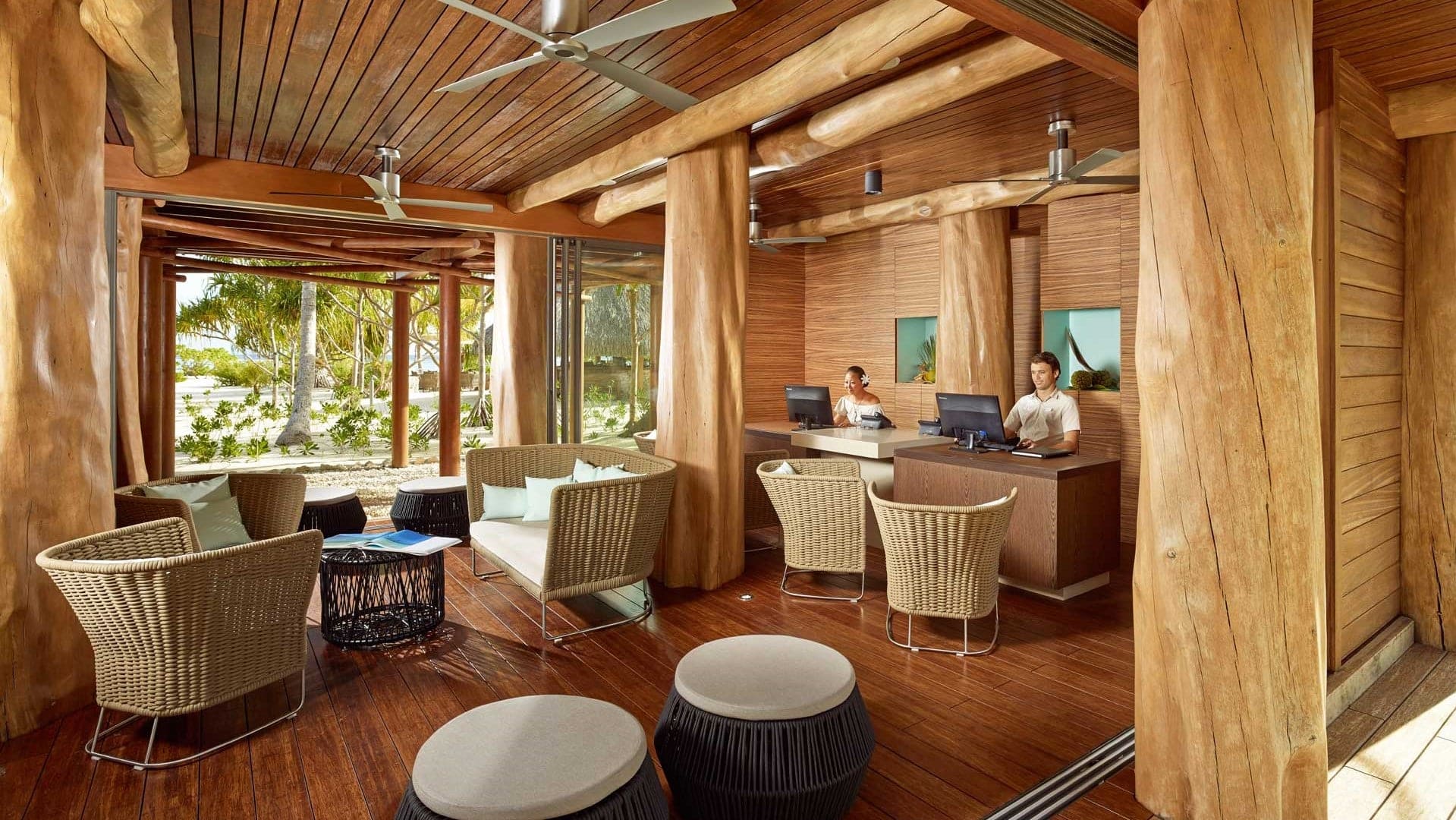 Hotel review Service & Facilities' - The Brando - 22