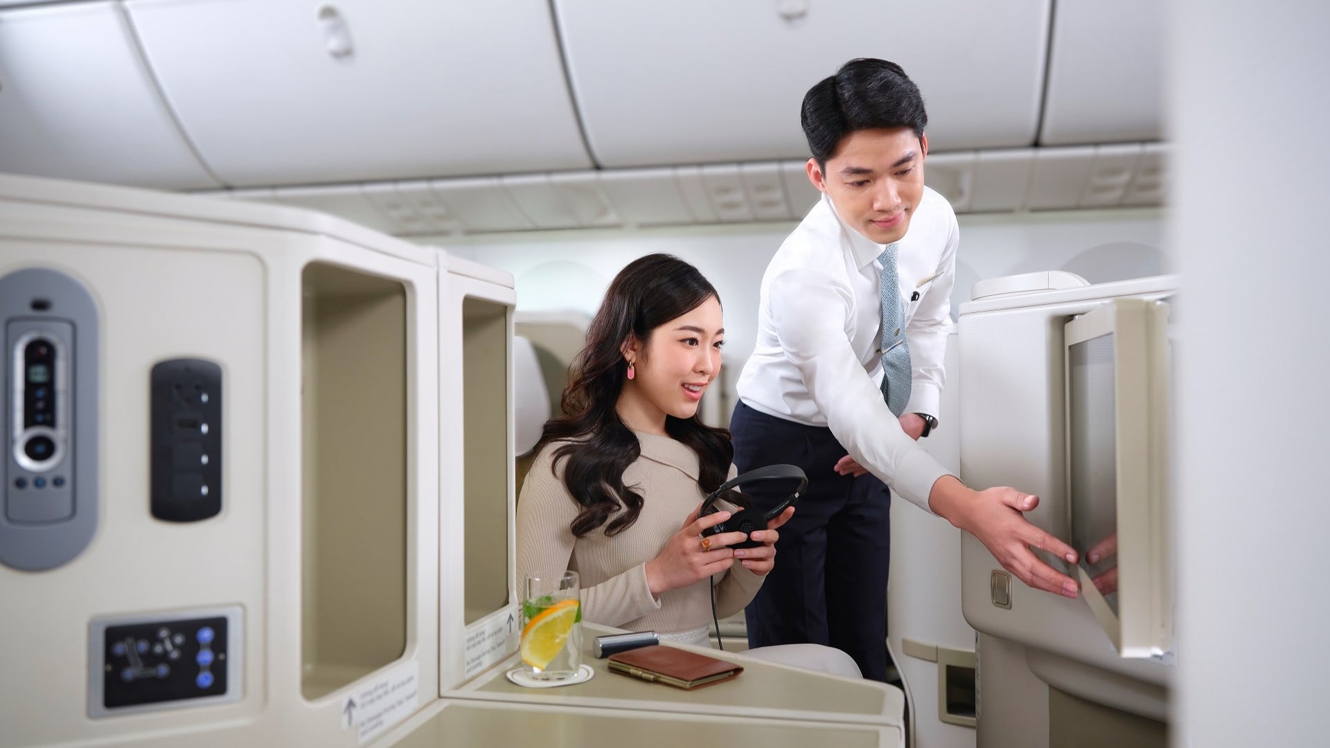 Airline review Entertainment - Vietnam Airlines - 0