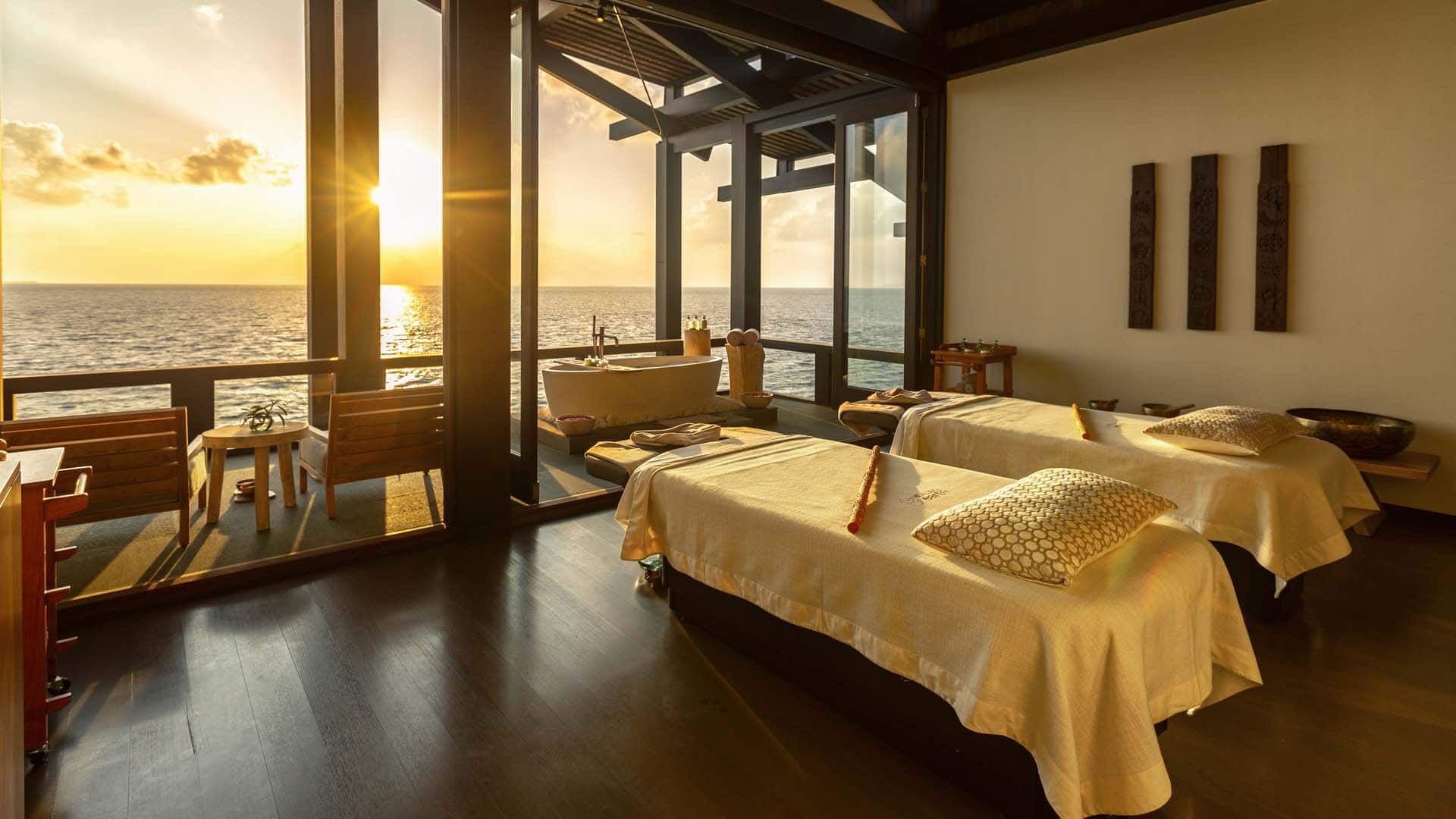 Hotel review Service & Facilities' - Kudadoo Maldives Private Island - 6