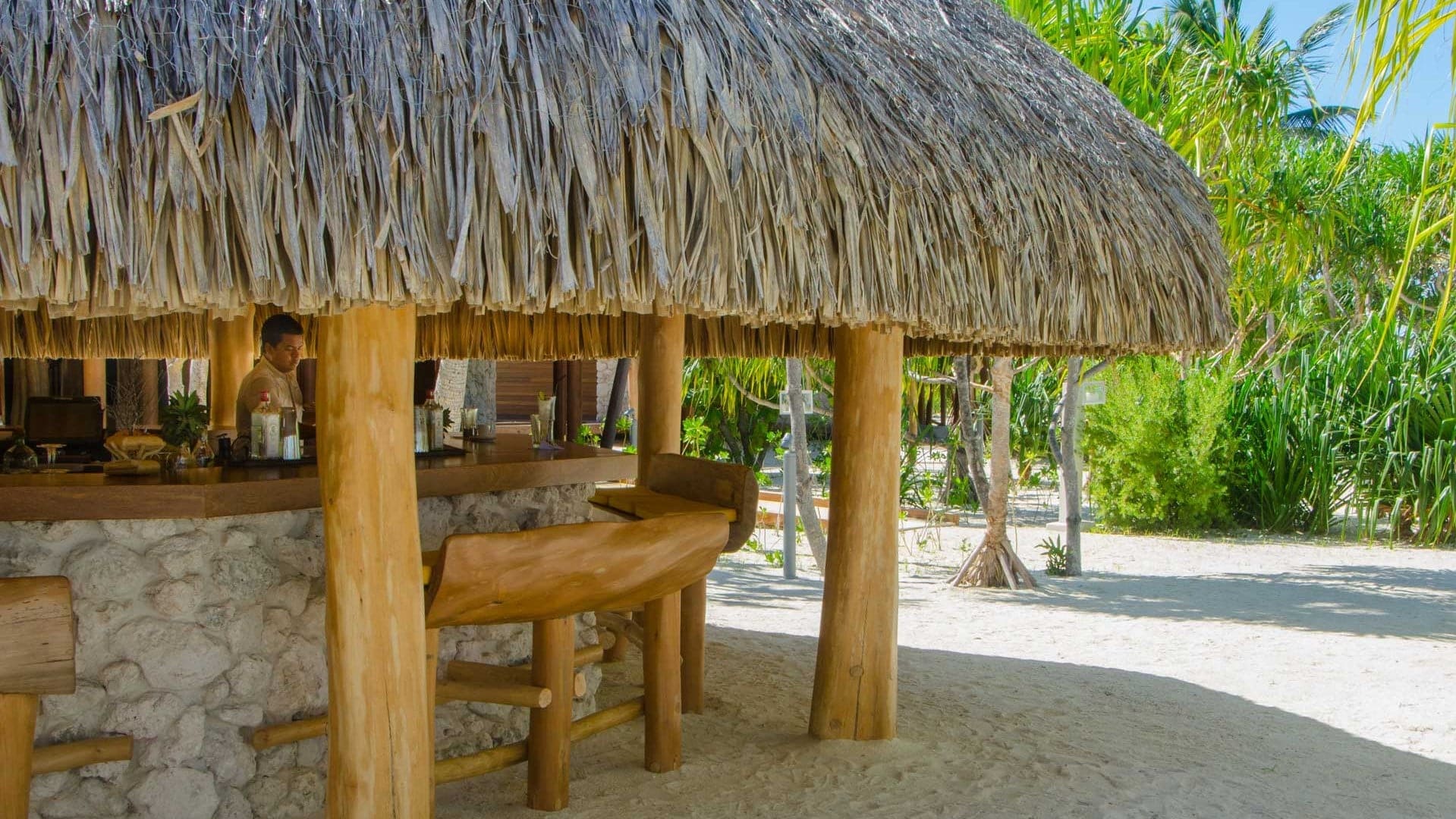 Hotel review Restaurants & Bars' - The Brando - 4