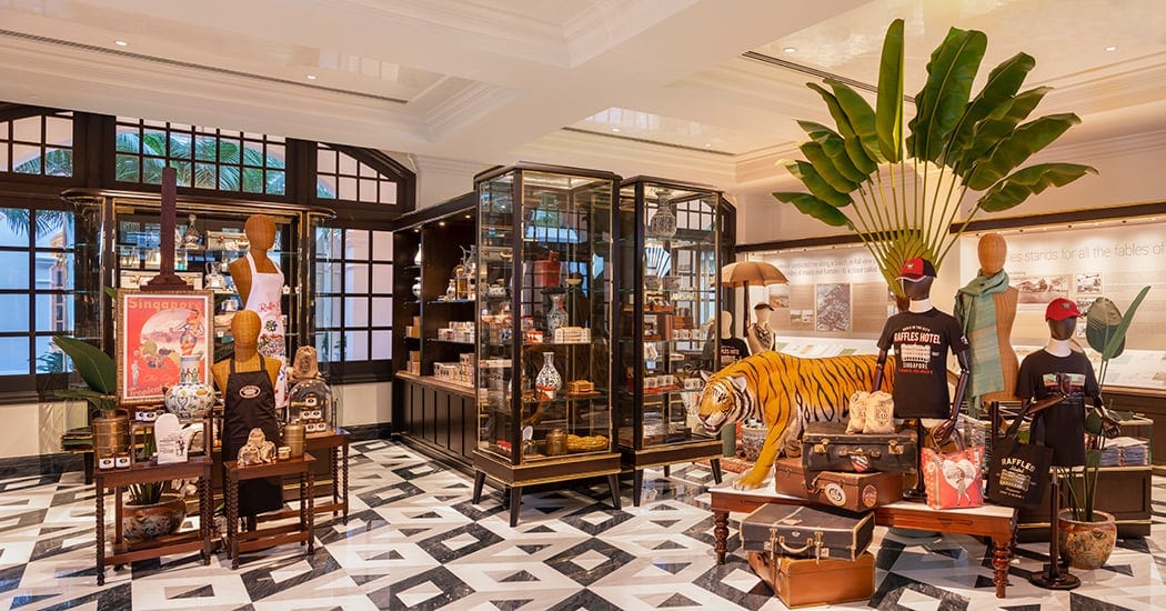 Hotel review Service & Facilities' - Raffles Singapore - 2