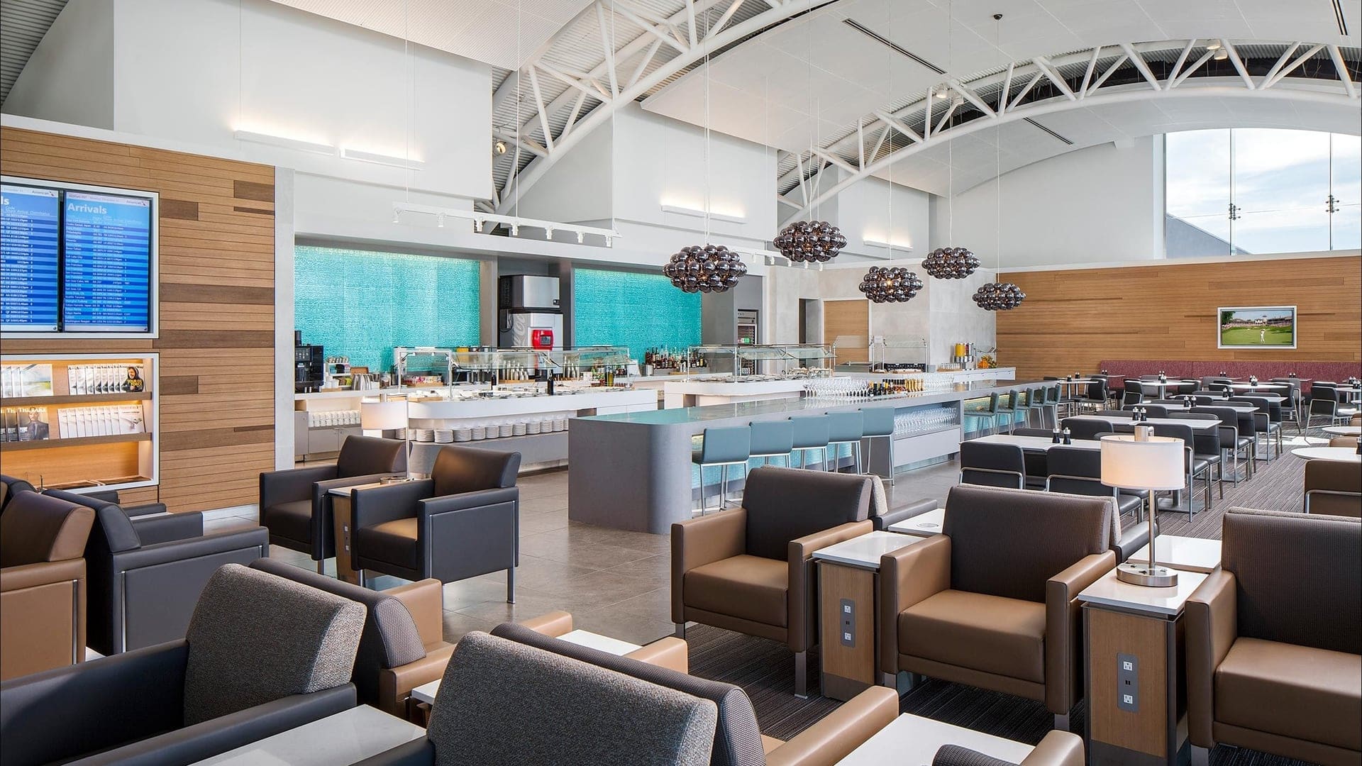 Airline review Airport experience - American Airlines - 1