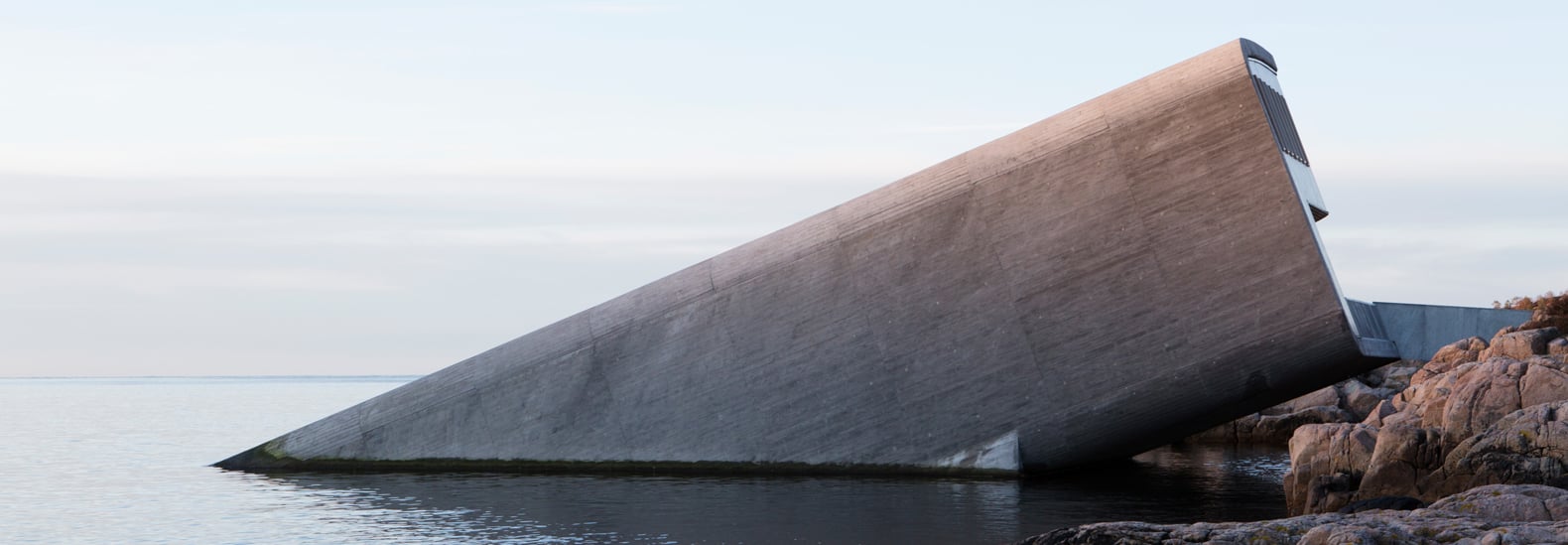 Dining Toplists - The World’s Finest Underwater Dining Experiences