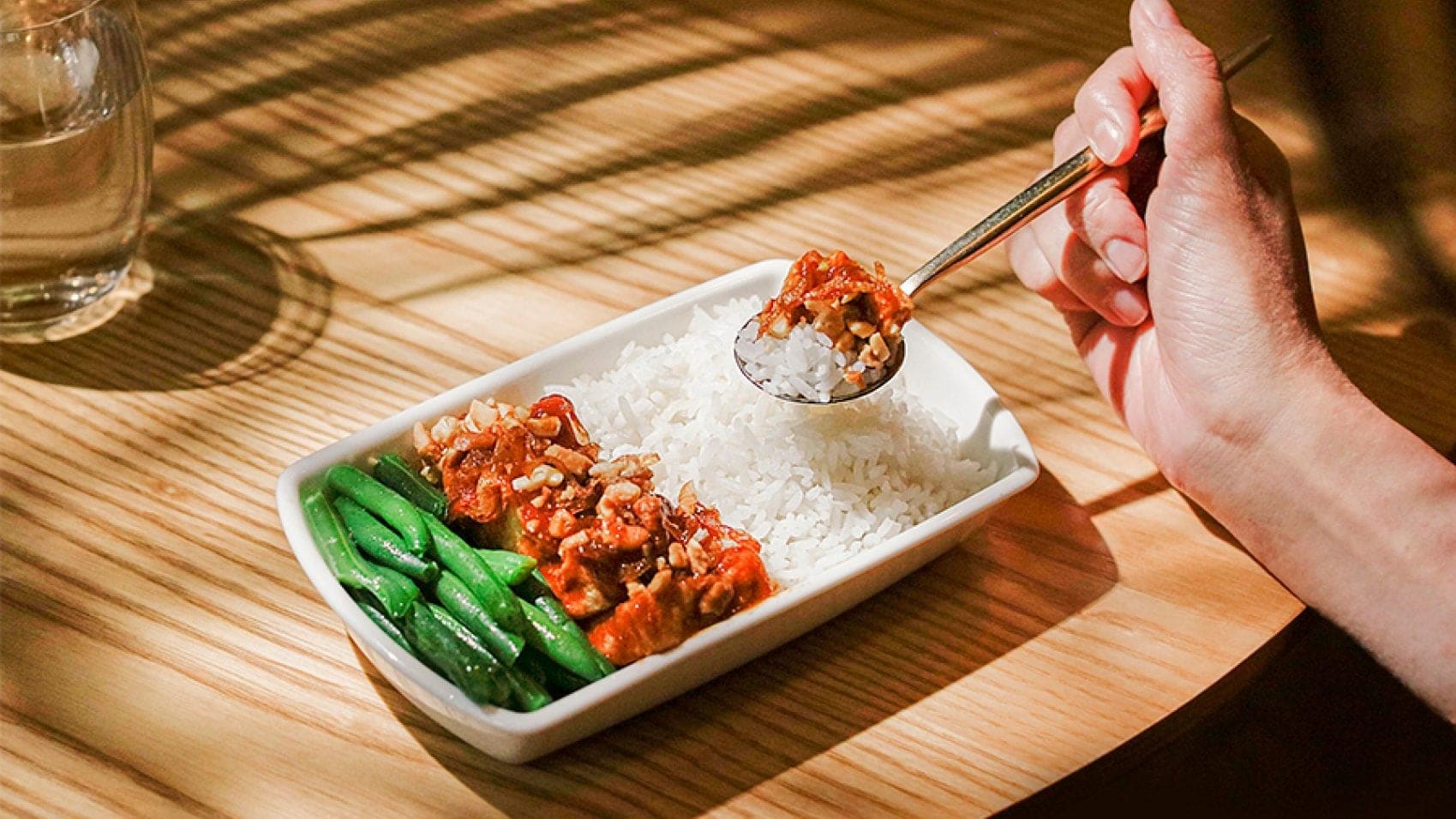 Cathay brings "plant forward" vegetarian menus to Premium Economy