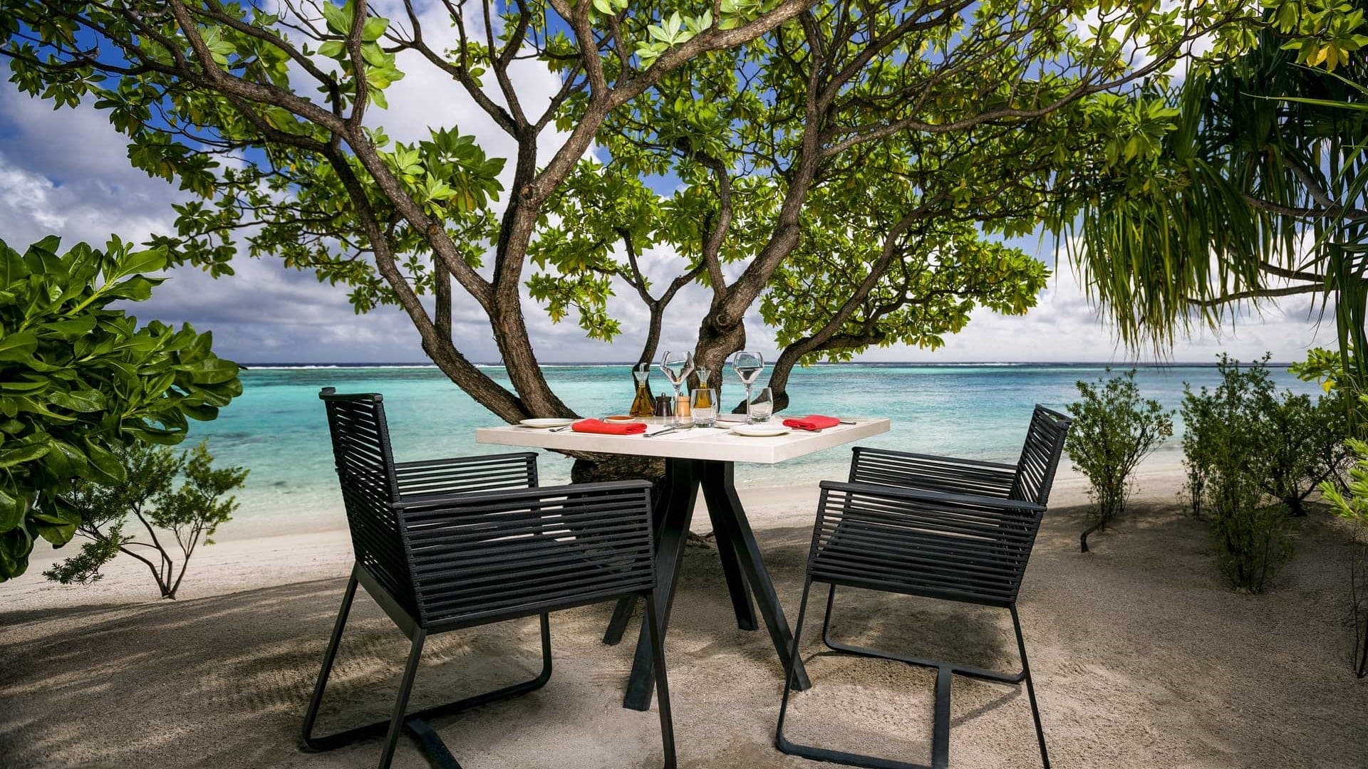 Hotel review Restaurants & Bars' - The Brando - 2