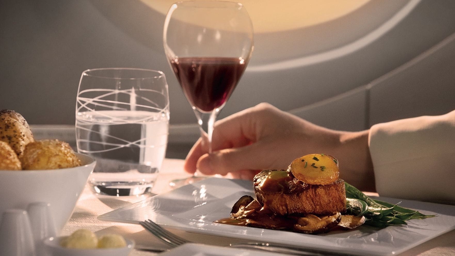 Airline review Beverages - Qatar Airways - 1