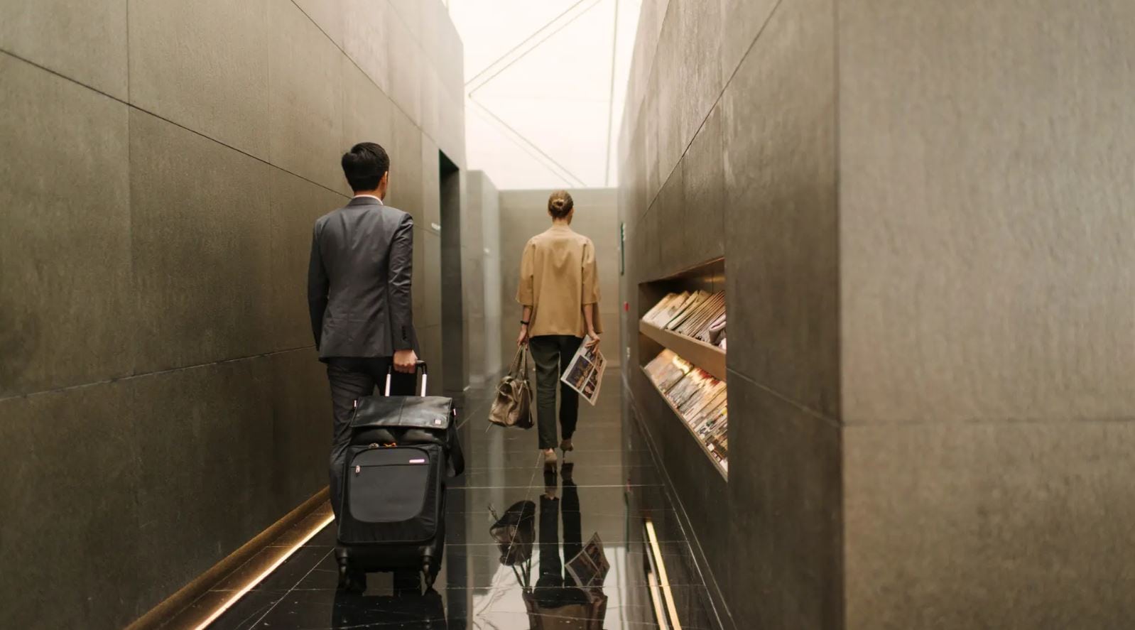 Airline review Airport experience - Cathay Pacific - 12