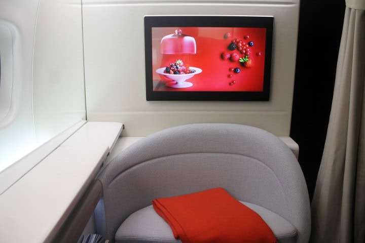 Air France's new first class - La Première 'A Designer Suite' - Magazines, HD-TV and entertainment - 2