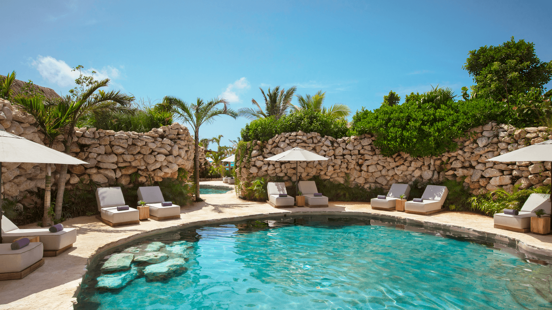 Hotel review Service & Facilities' - Secrets Moxché Playa del Carmen - 3