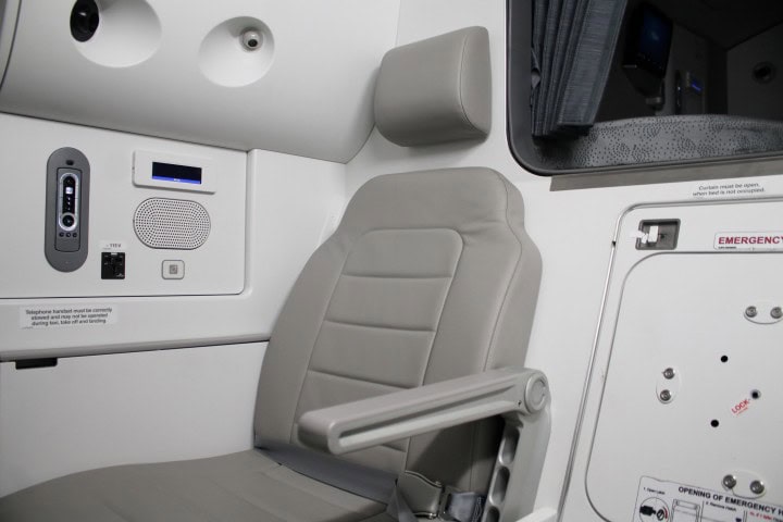 Bli med inn i verdens nyeste passasjerfly Airbus A350 - Hvilerom for besetnigen - crew rest - 2