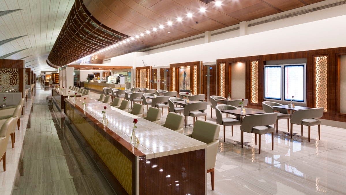 Airline review Airport experience - Emirates - 7