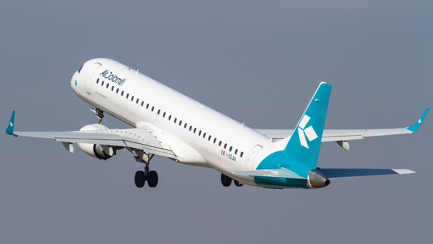 Air Dolomiti and Caffè Illy serve complimentary espresso in Business Class