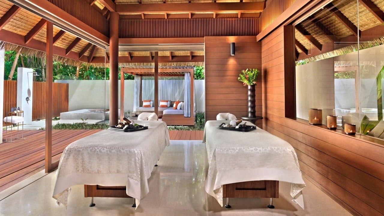 Hotel review Service & Facilities' - Park Hyatt Maldives Hadahaa - 11