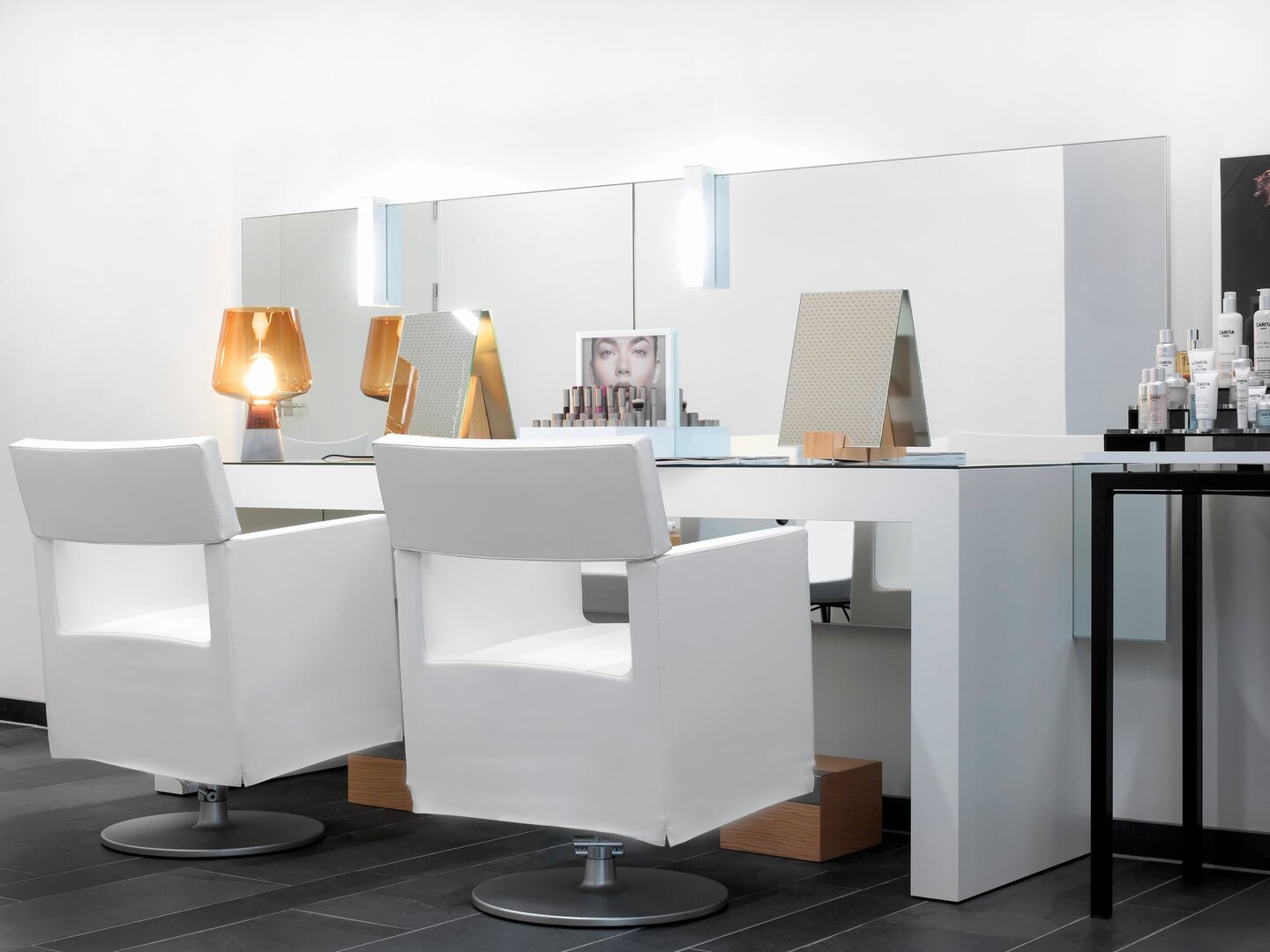 Hotel review Service & Facilities' - The Thief - 2