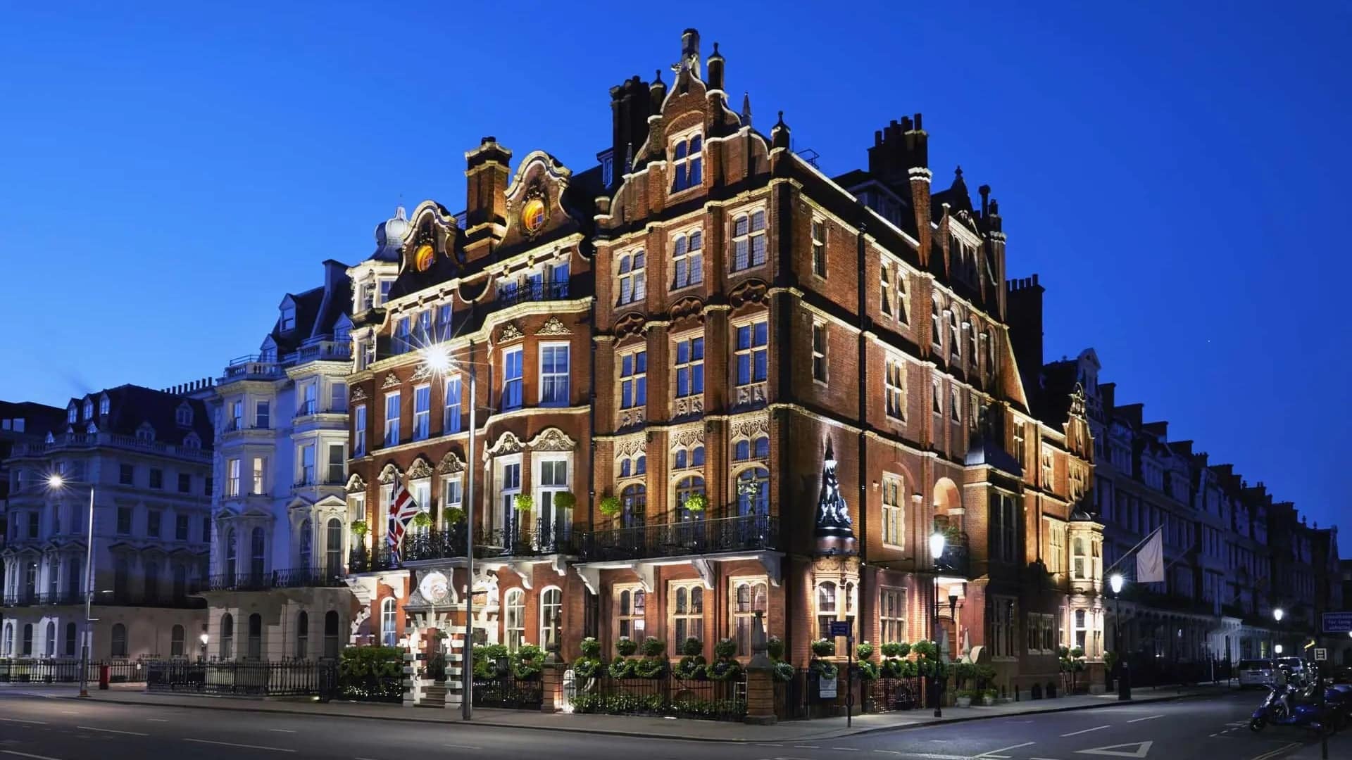 Front entrance of The milestone hotel & residences london 