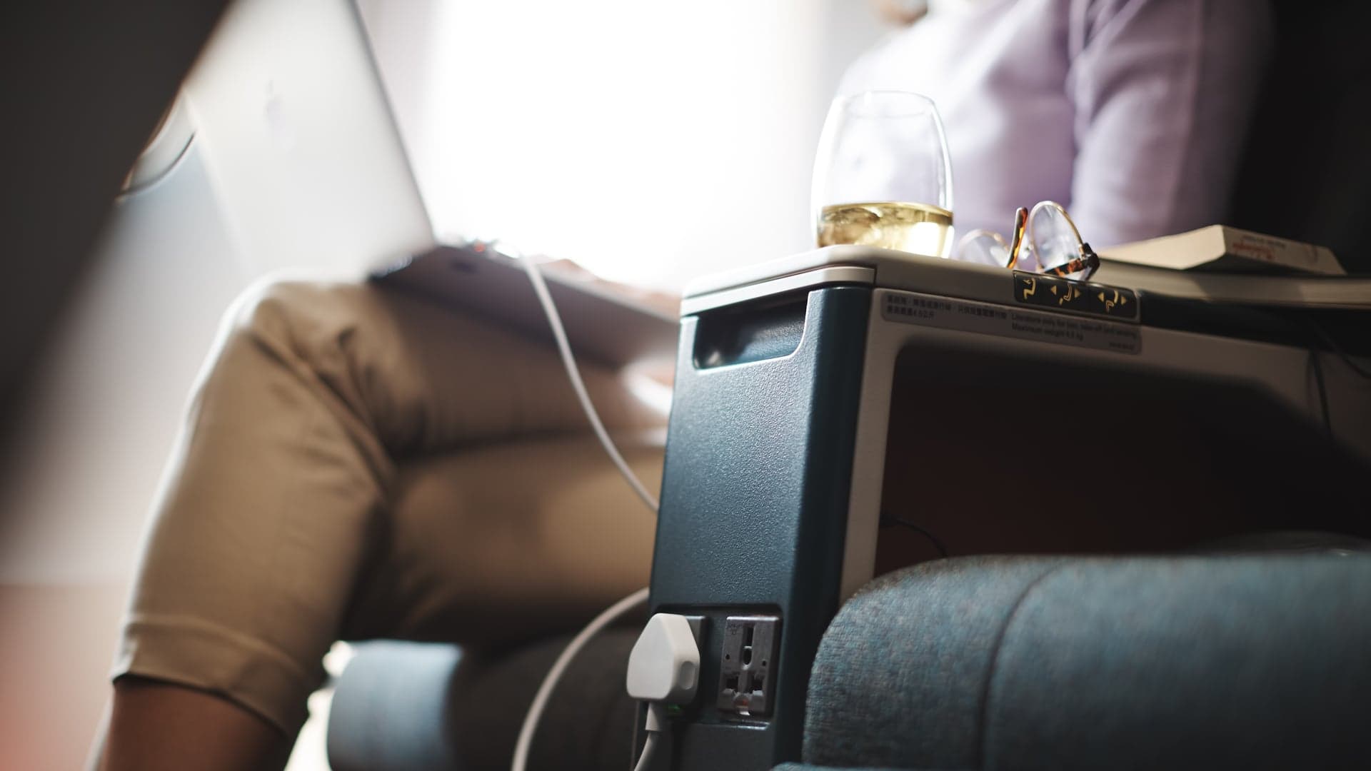 Airline review Short- & Medium-haul - Cathay Pacific - 4