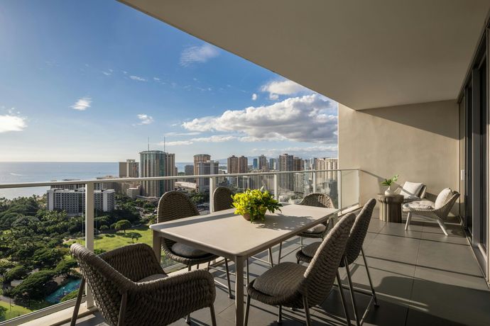 Verified hotel review - The Ritz-Carlton Residences Waikiki Beach Hotel - 27