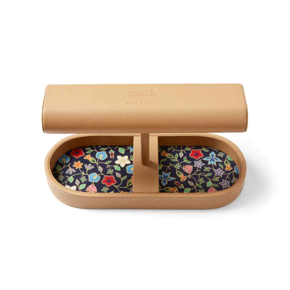 Singapore Airlines upcycles leather from old Business Class seats - 1