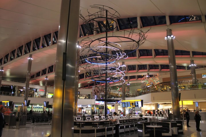 SAS have moved into Terminal 2, Star Alliance’s new home at London Heathrow airport - 2