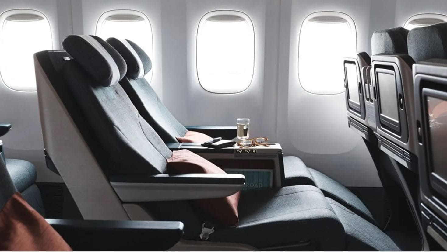 Airline review Short- & Medium-haul - Cathay Pacific - 5