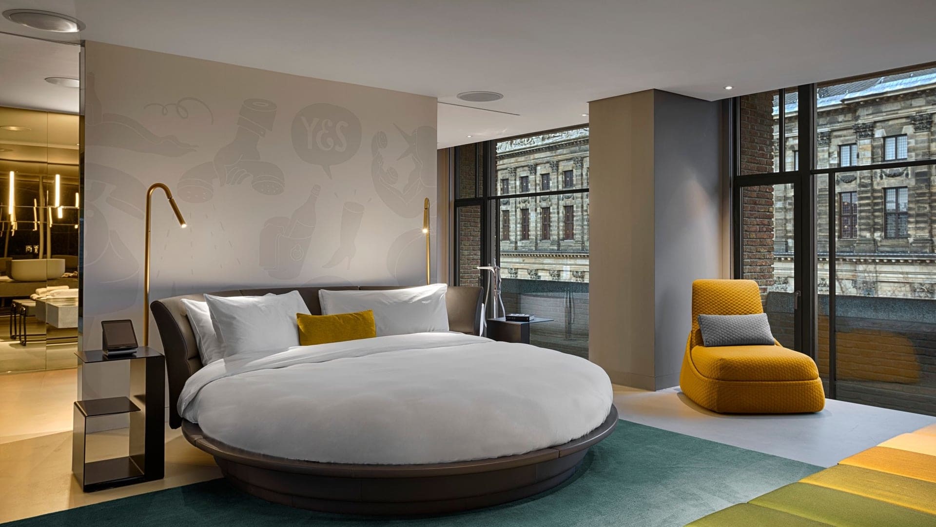 hotel room at W amsterdam with a round bed