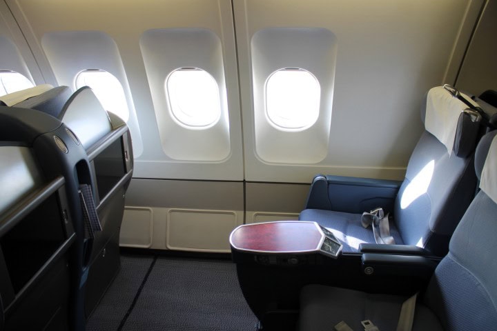 En test av SAS nya Airbus A340 - med fully flat-stolar i business class - Business Class (SAS Business) - 2