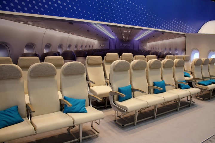 Skulle du klara att sitta i ett flyglan med elva stolar i bredd? - 1