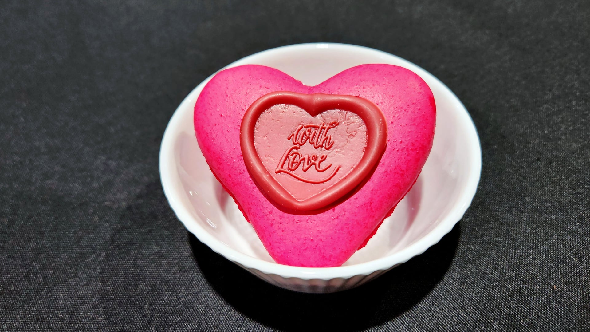 BA gifts sweet treats this Valentine's Day