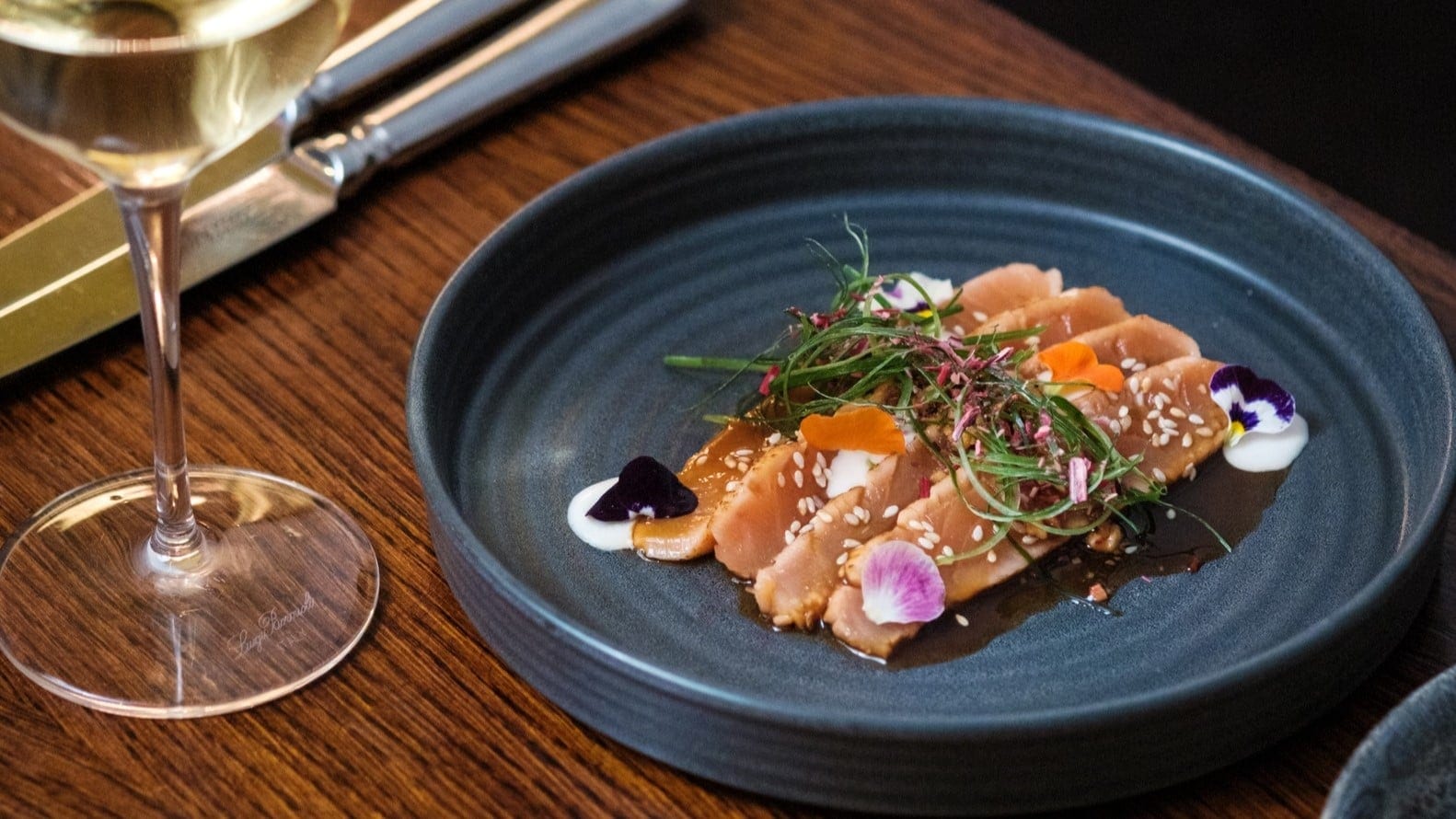 Hotel review Restaurants & Bars' - The Athenaeum Hotel & Residences  - 4