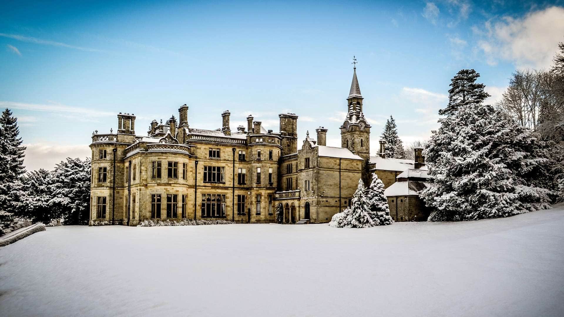 Hotel review Location' - Palé Hall Hotel & Restaurant - 7