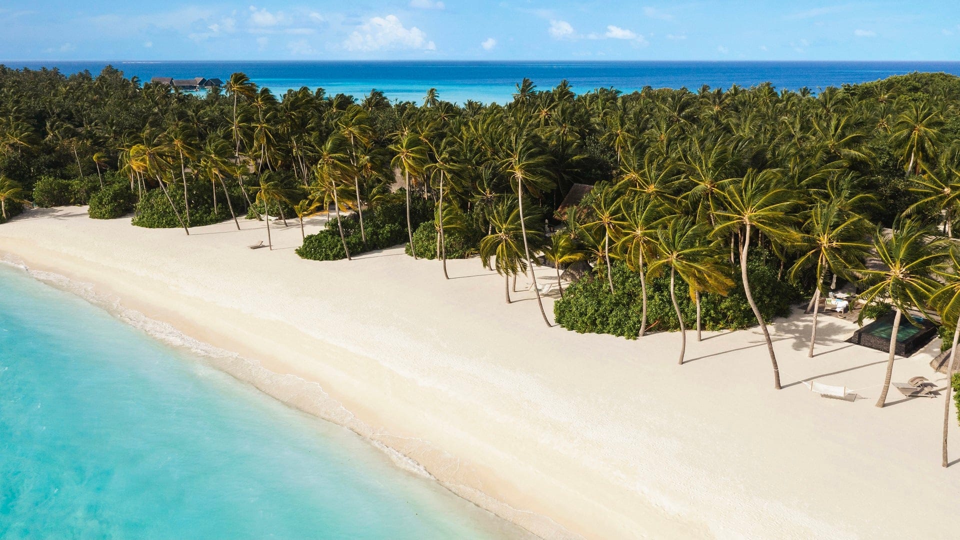 Hotel review What We Love' - One&Only Reethi Rah - 4