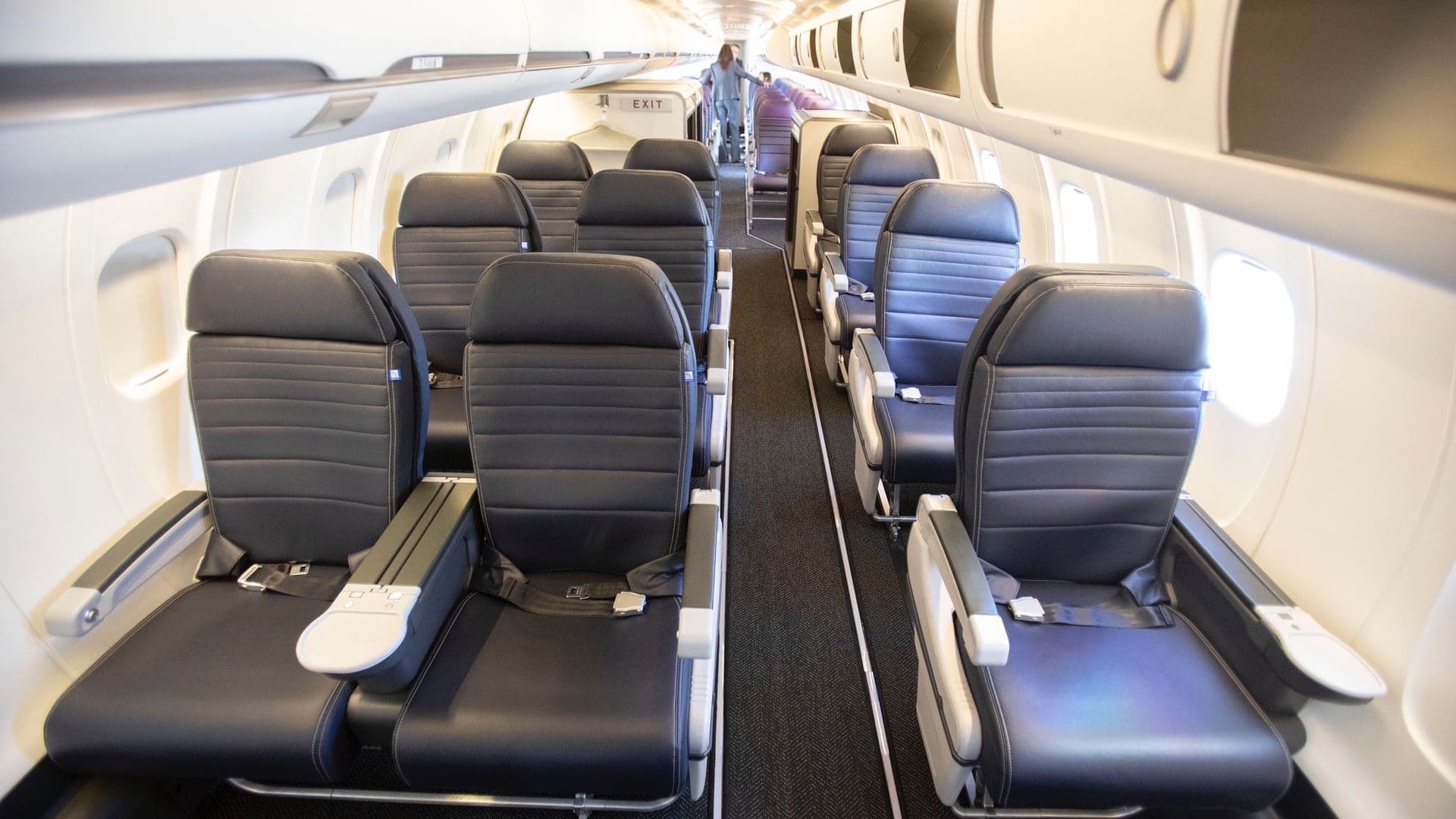 Airline review Short- & Medium-haul - United Airlines - 7