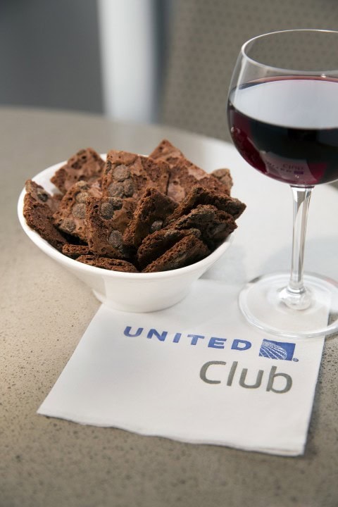 United upgrade food in their United Club Lounges - 7
