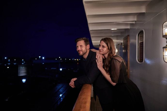 Fingal - A Luxury Floating Hotel - 4