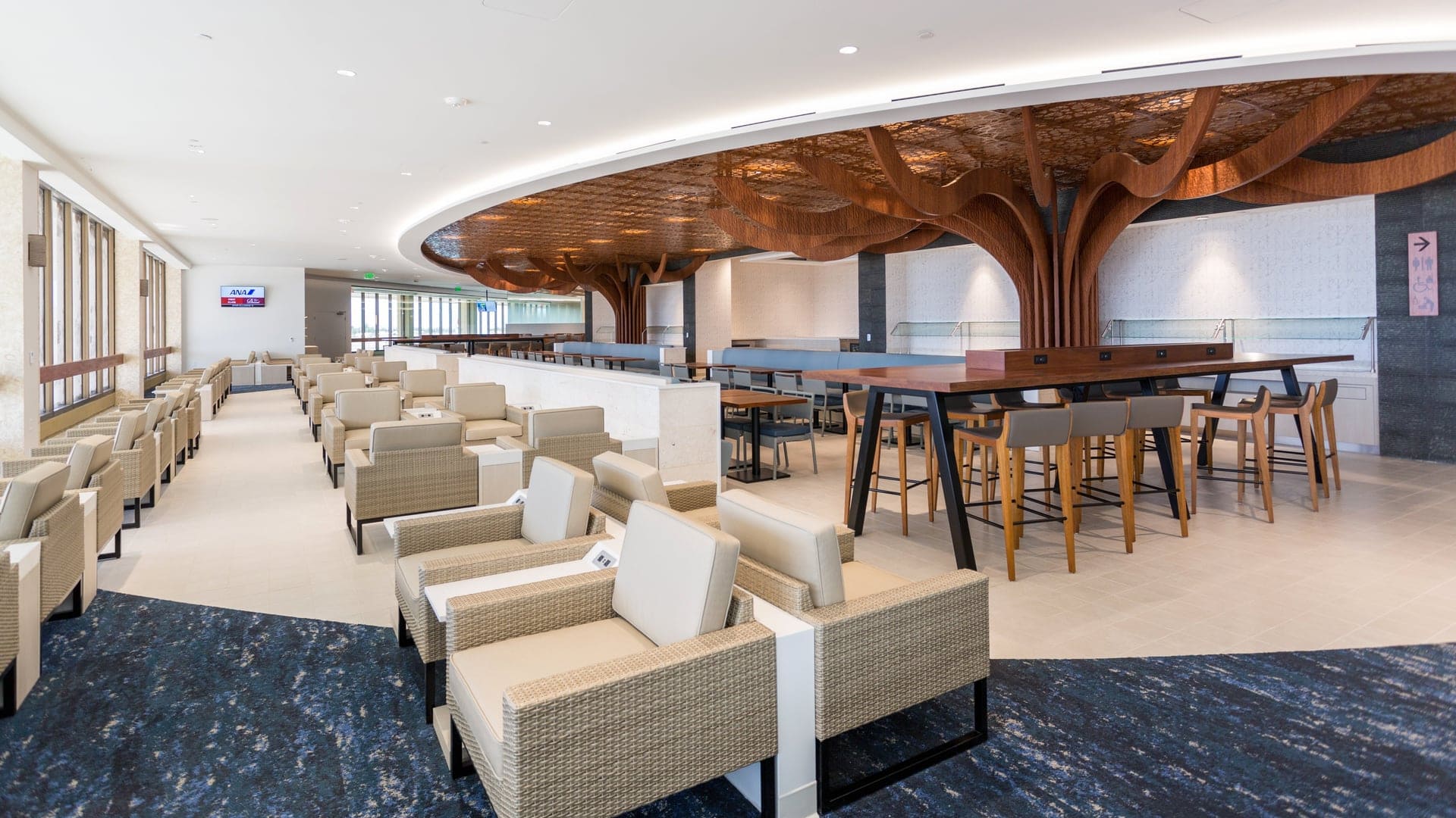 Airline review Airport experience - ANA - 2