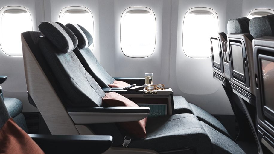 Airline review Short- & Medium-haul - Cathay Pacific - 0