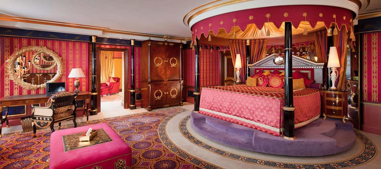 Ultra-Luxurious Hotel Rooms You Won’t Want To Leave - 5