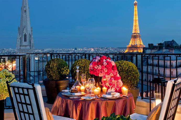 Hotel review About' - Four Seasons Hotel George V Paris - 2