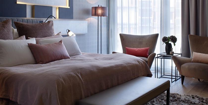 Hotel review About' - The Thief - 23