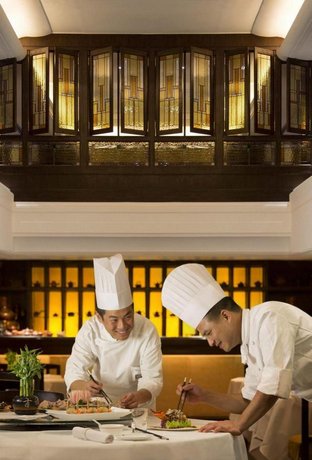 Hotel review About' - The Peninsula Hong Kong - 1