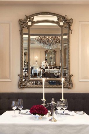 Hotel review About' - The Peninsula Hong Kong - 12