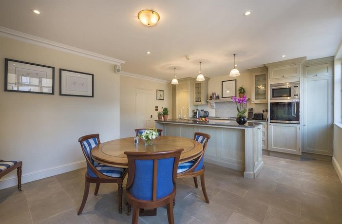 Verified hotel review - The Capital Hotel, Apartments & Townhouse - 39