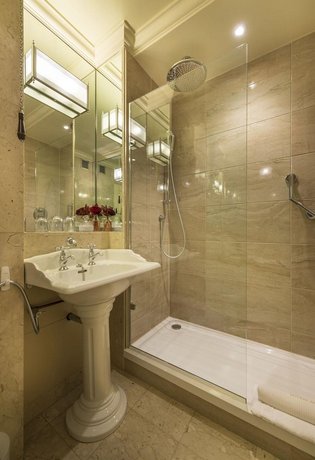 Verified hotel review - The Capital Hotel, Apartments & Townhouse - 42