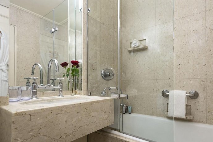 Verified hotel review - The Capital Hotel, Apartments & Townhouse - 43