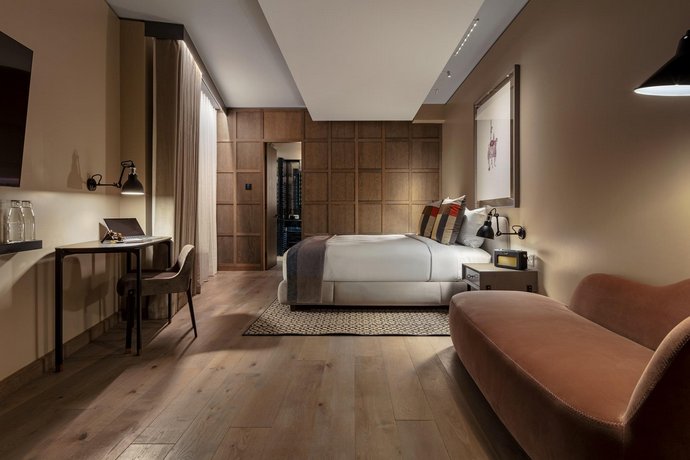 Verified hotel review - The Londoner - 27