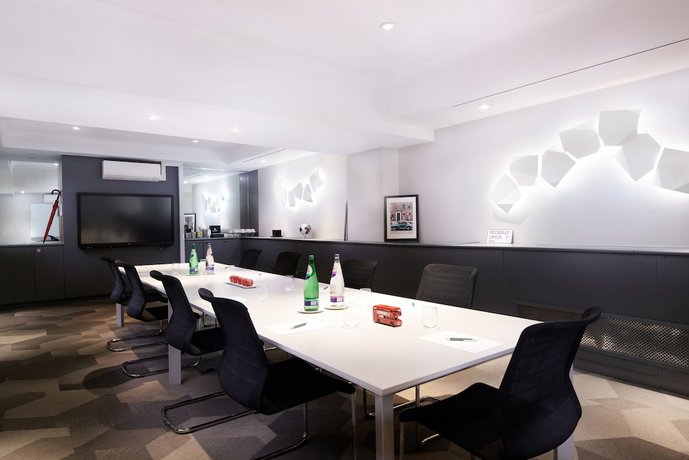 Verified hotel review - The Dilly - 16