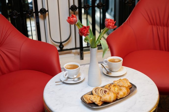 Verified hotel review - The Dilly - 33