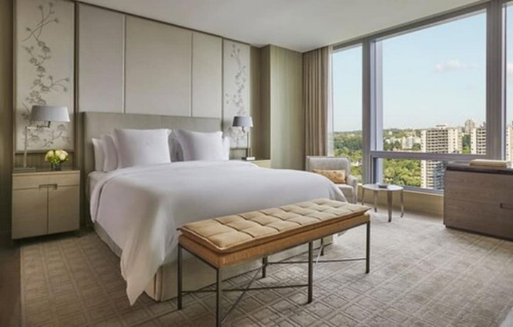 Verified hotel review - Four Seasons Hotel Toronto at Yorkville - 29